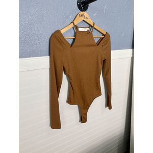 ASTR The Label Women’s Solene Shoulder Cutout Halter Bodysuit Tan